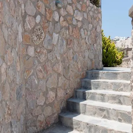 Hotel Red Cliff Villa